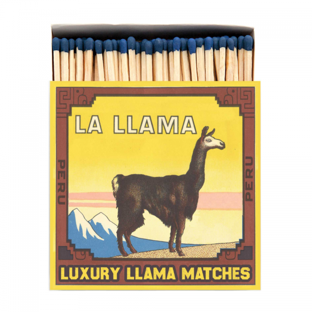 La llama matches box