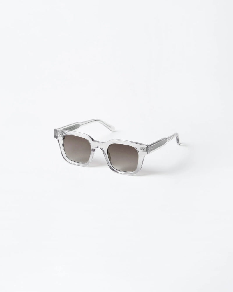 04 grey sunglasses