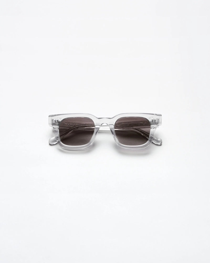 04 grey sunglasses