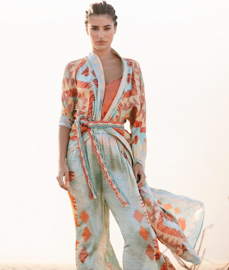 Tipana kimono