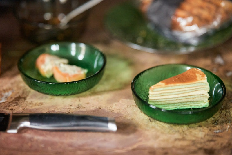 The Emeralds glass dessert bowl
