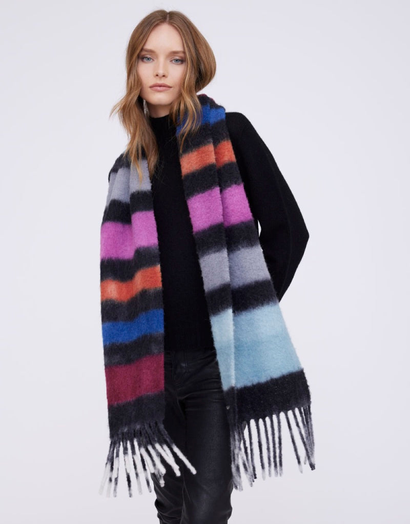 Flash stripe alpaca scarf